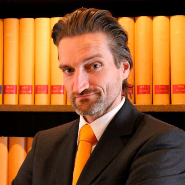 Dr. Michael Schamberger
